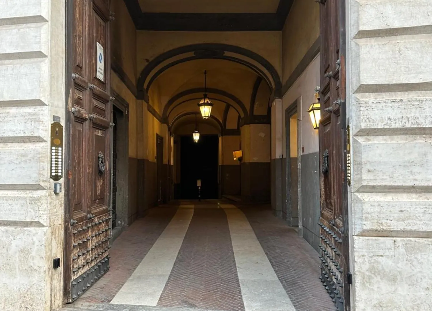 Welcome To Pantheon Rzym Apartament